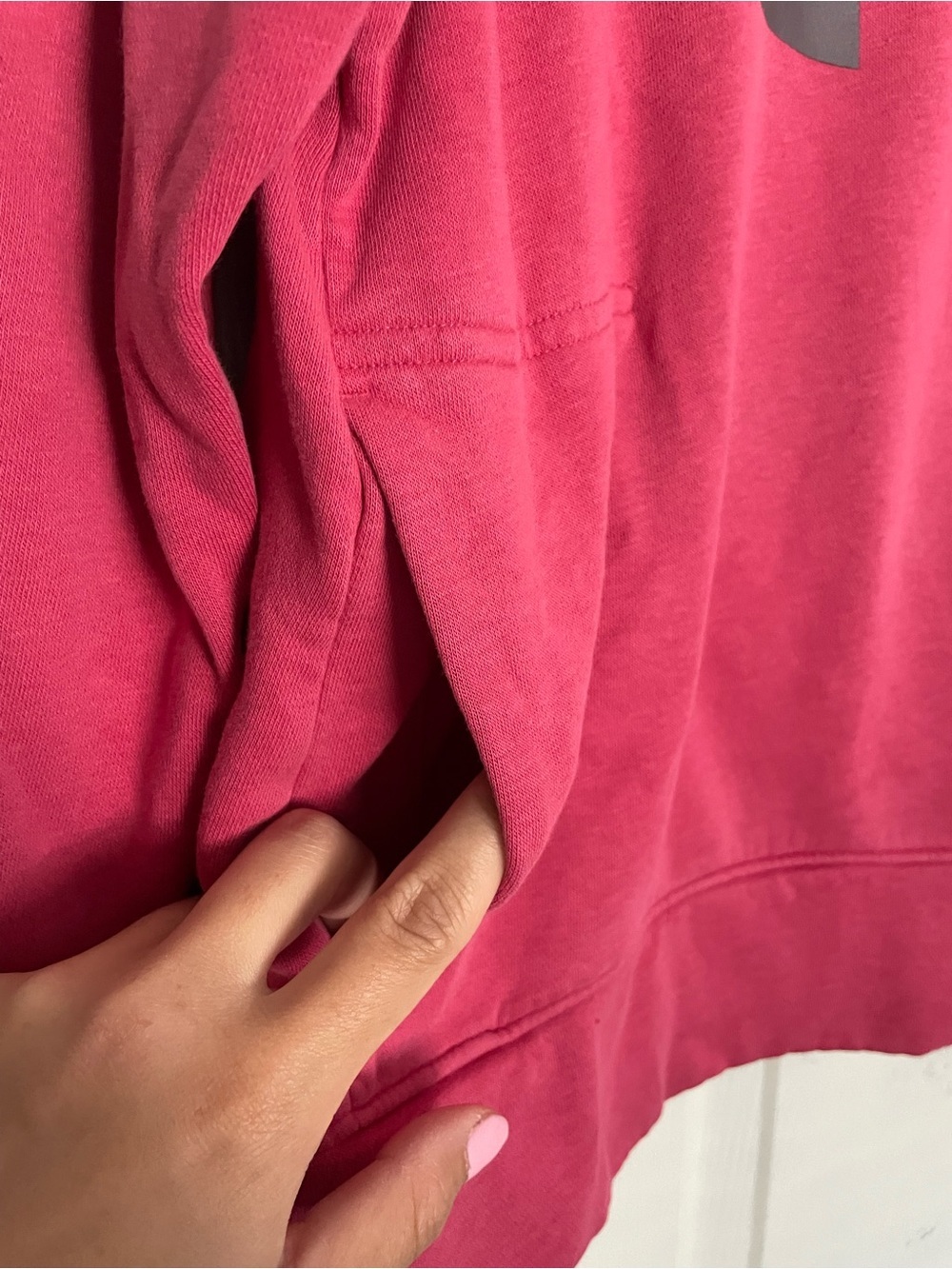 Under Armour Women’s size Medium Hot Pink Pullover Hoodie with Cowl Neck - Picture 5 of 8